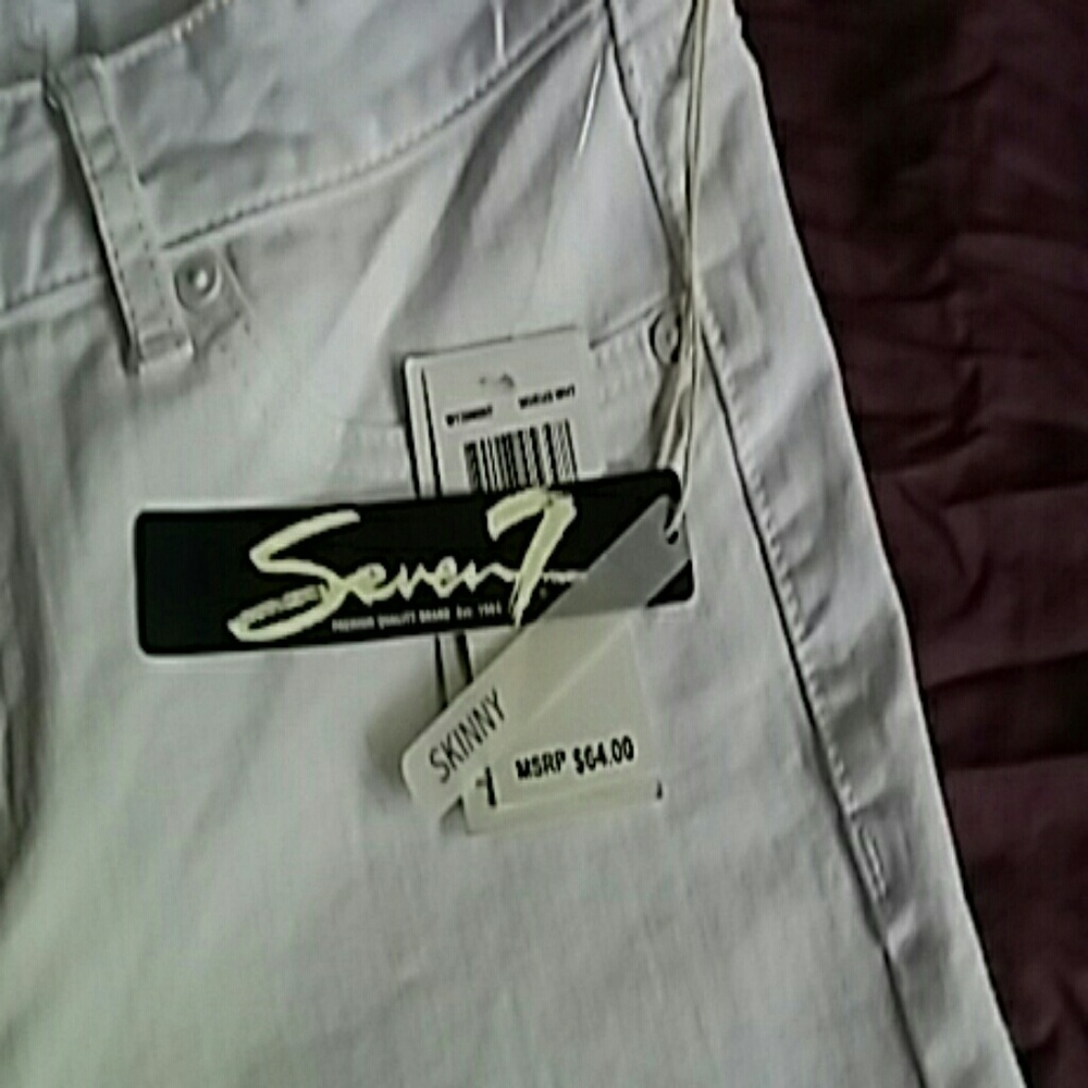 Jean - Picture 2 of 4